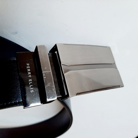 Perry Ellis Belt - Picture 4 of 5